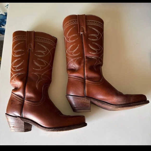 Vintage 1970s Frye Embroidered Leather Cowboy Boots size 6.5 - Picture 2 of 12